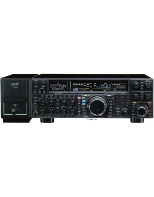 YAESU FT200D  200W Version for sale